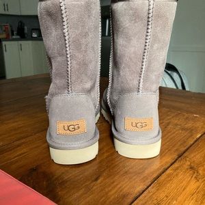 UGG classic short ll boot